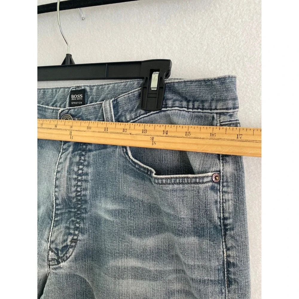 Hugo Boss Texas Jeans Mens 36/34 Light Blue Stretch Straight Leg Distressed